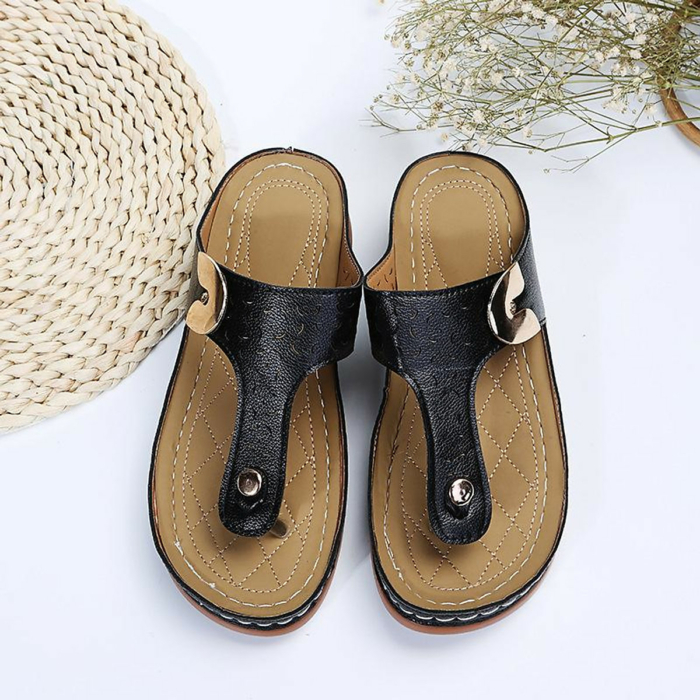 Summer New Women's Metal Decor Feature Pattern Wedge Flip-Flops
